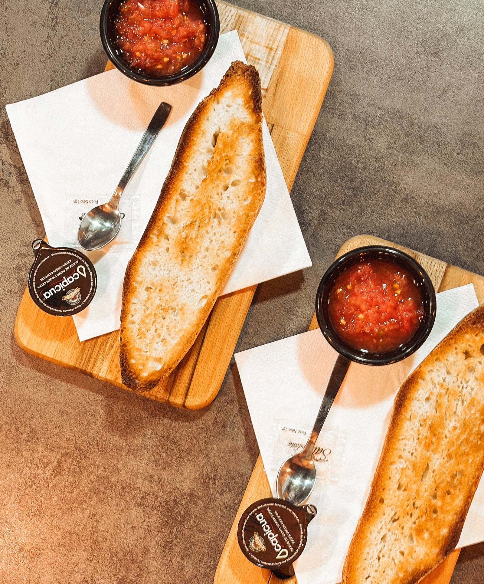 Tostada de Tomate y aceite
